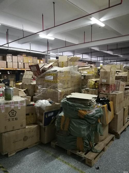 回收库存摆件收纳发饰胸针手镯手链眼镜腕表水杯餐具收纳日用百货